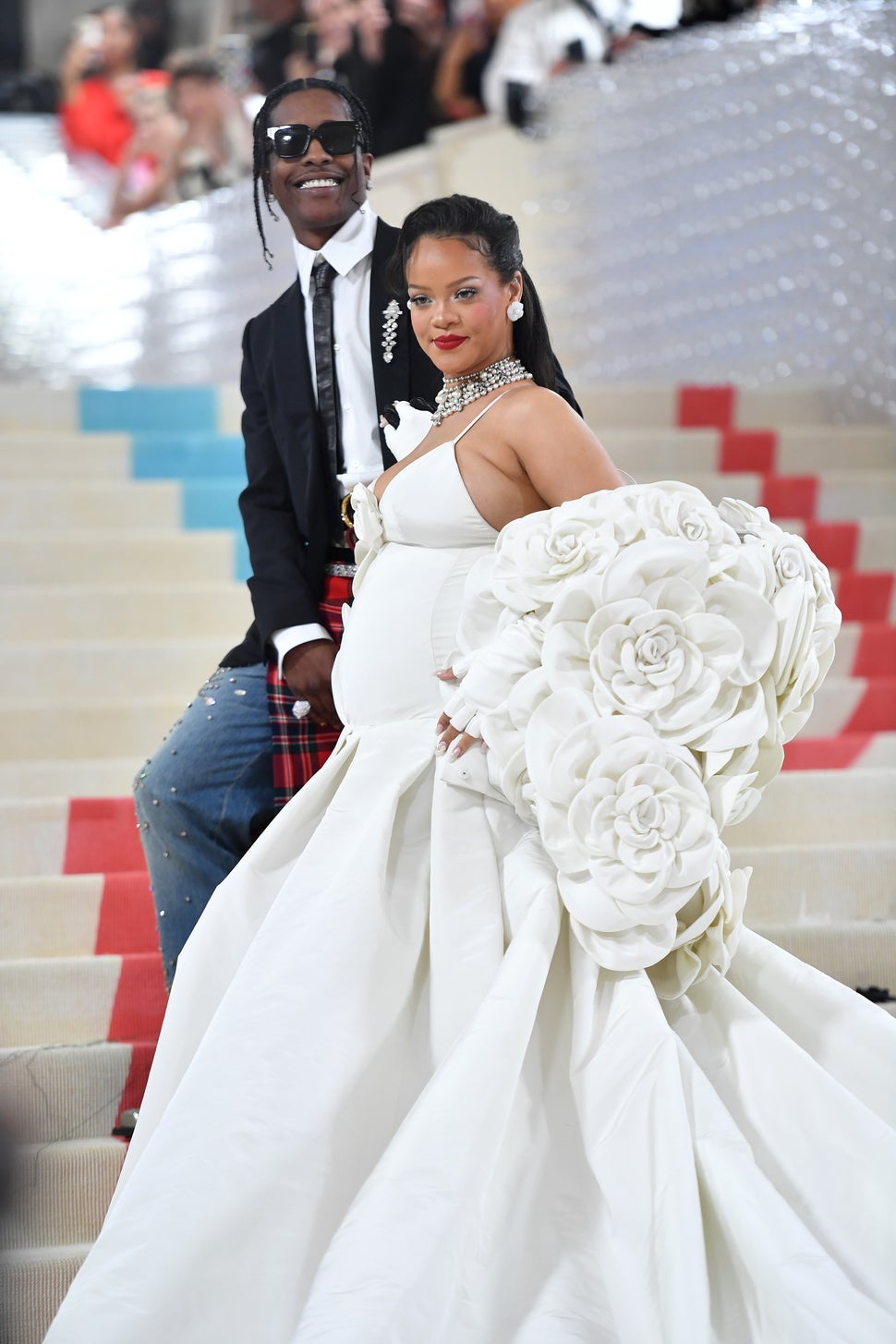 Pregnant Rihanna Reclaims Her Met Gala Queen Title in Stunning Look ...