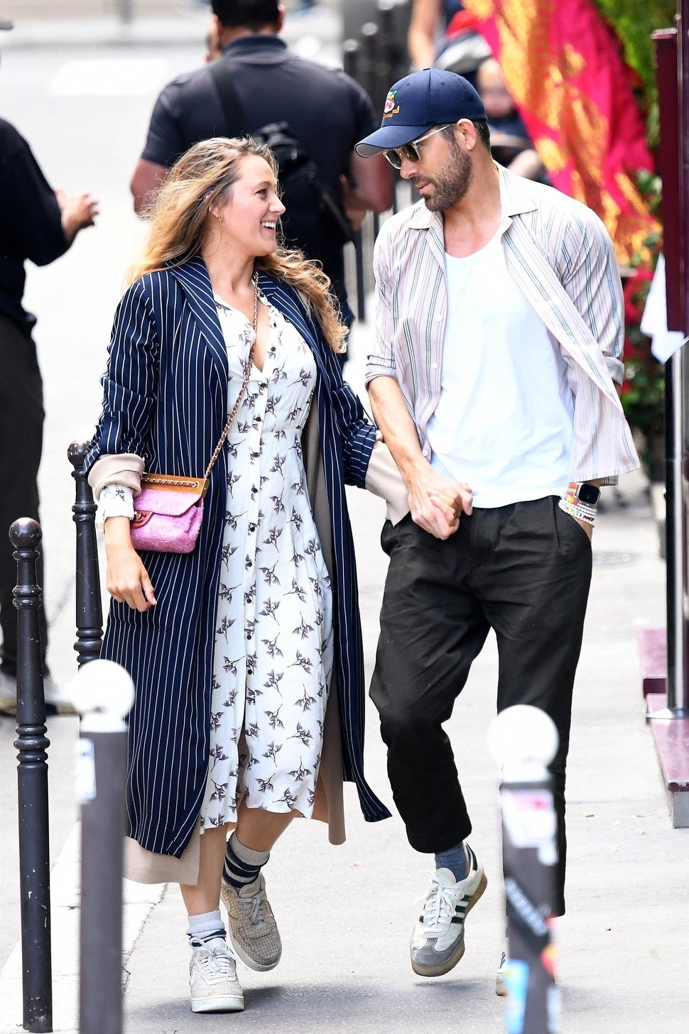 Blake Lively And Ryan Reynolds Show A Little Pda While On Romantic Stroll In Paris 