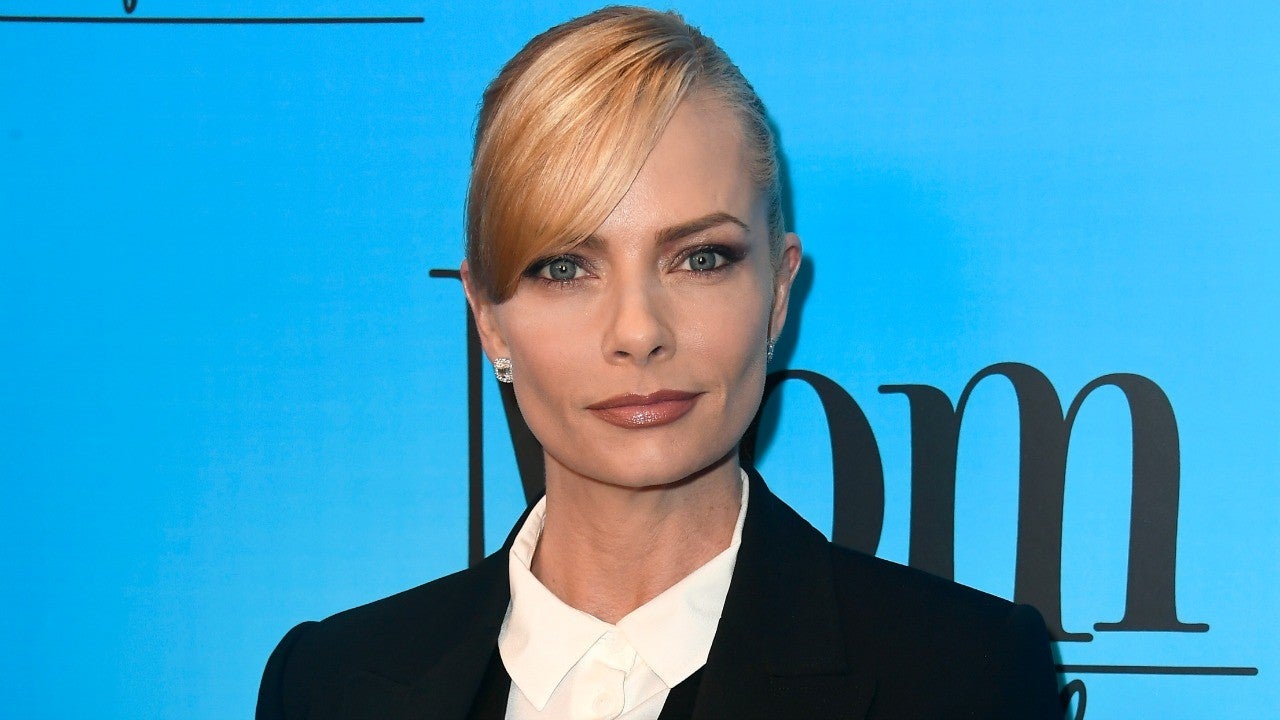 Jaime Pressly gives birth to twins