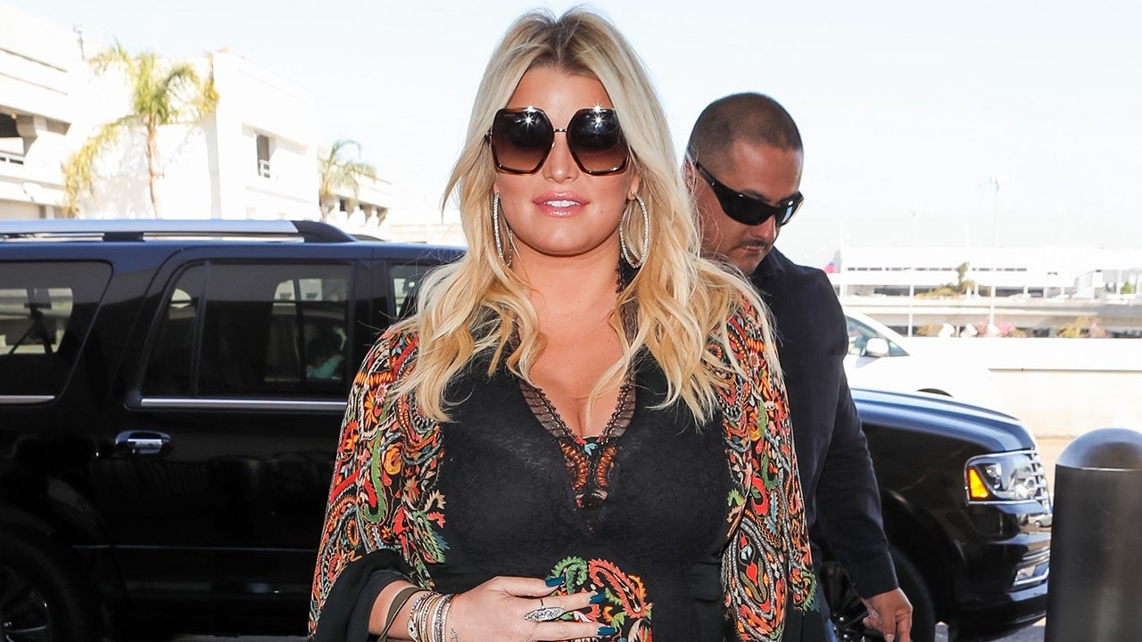 Pregnant Jessica Simpson Shows Off Baby Bump In Long Blue Dress