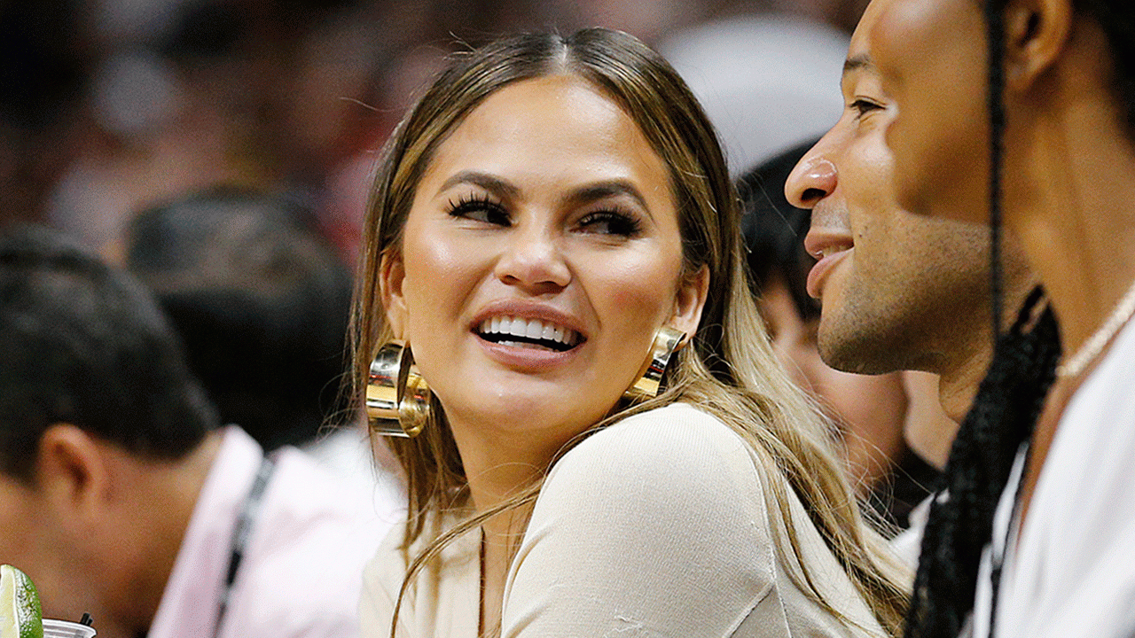 Chrissy Teigen Is Over Twitter Trolls Commenting on Her Butt | wkyc.com