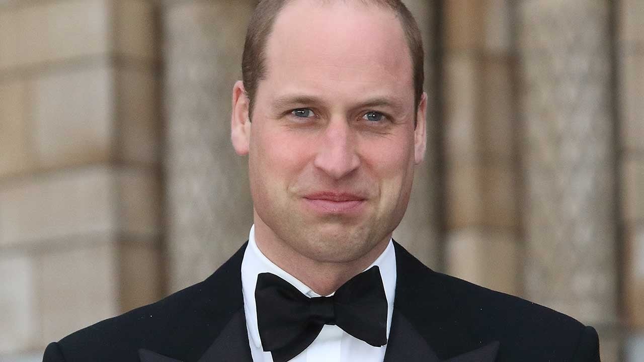 Prince William Surprises Fans Who Were Holding a Vigil for Princess Diana |  whas11.com