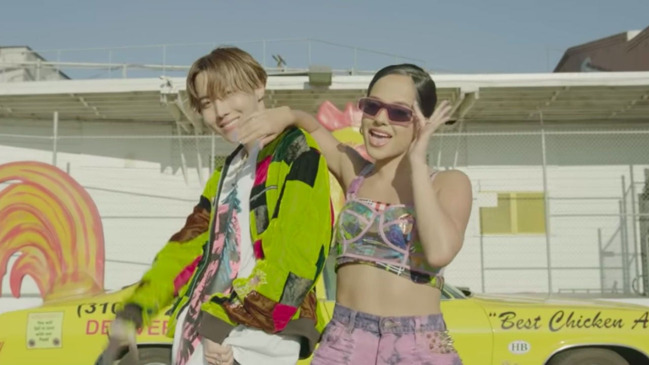 Bts J Hope Busts A Move With Becky G In Epic Chicken Noodle Soup Music Video Watch Wusa9 Com - bts chicken noodle soup roblox id