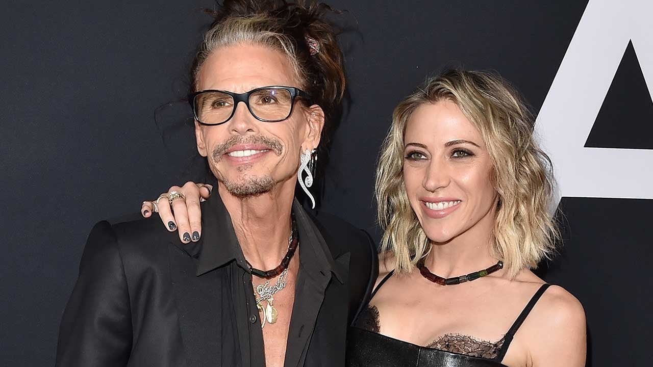Steven Tyler Packs On Pda With Younger Girlfriend At Daughter Livs Ad Astra Premiere