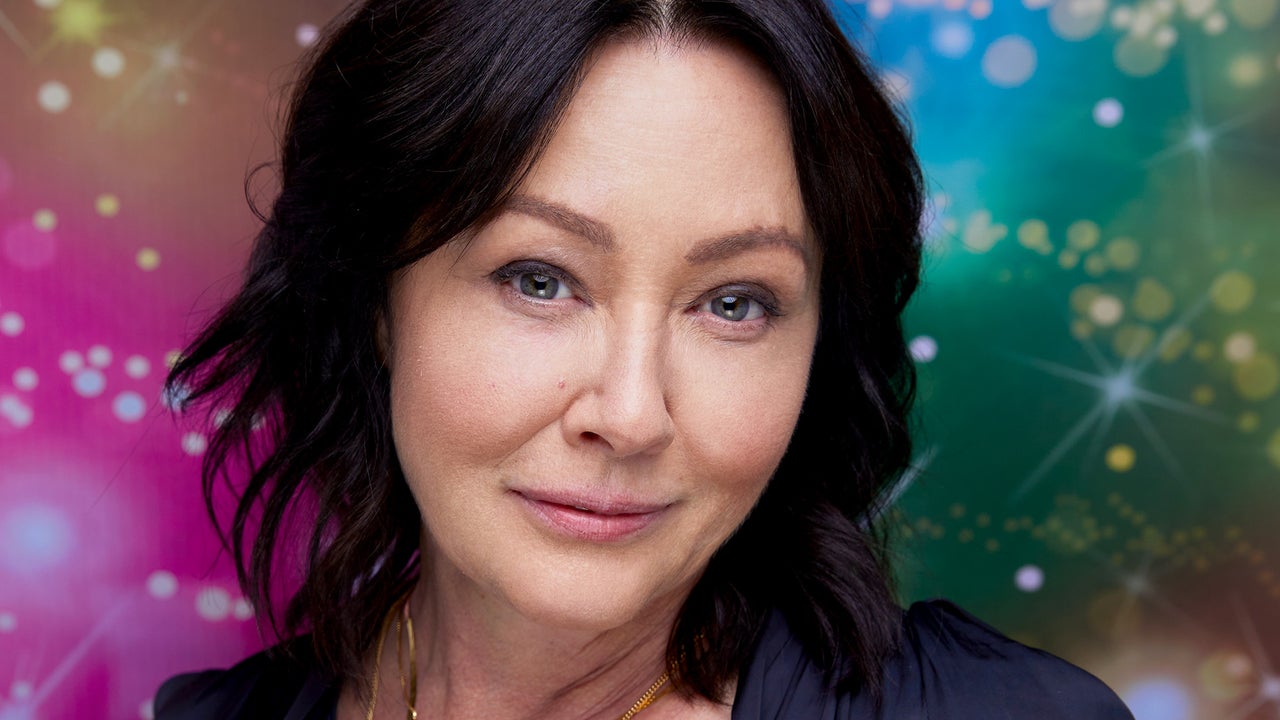 New Photo - Shannen Doherty, 'Beverly Hills, 90210' and 'Charmed' Star, Dead at 53