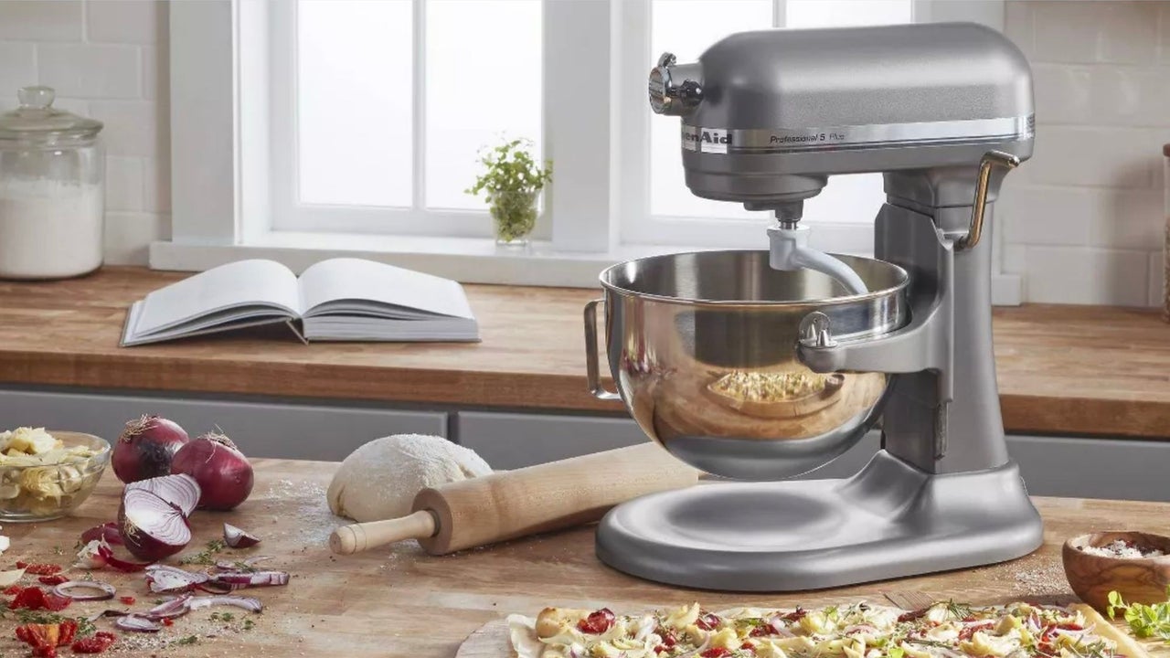 KitchenAid's 5.5 Quart Bowl-Lift Stand Mixer Is $170 Off at Best Buy — but Only for Today