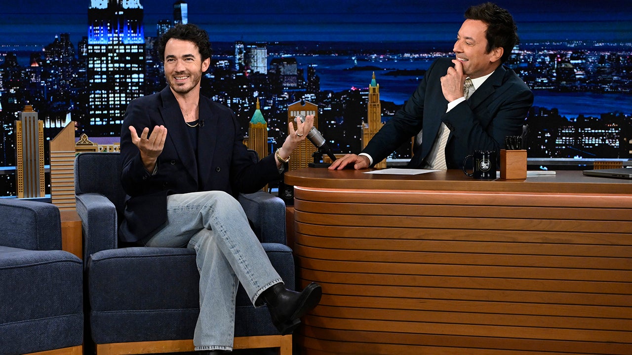 Kevin Jonas Reacts to Jimmy Fallon's Viral Handshake Snub Moment