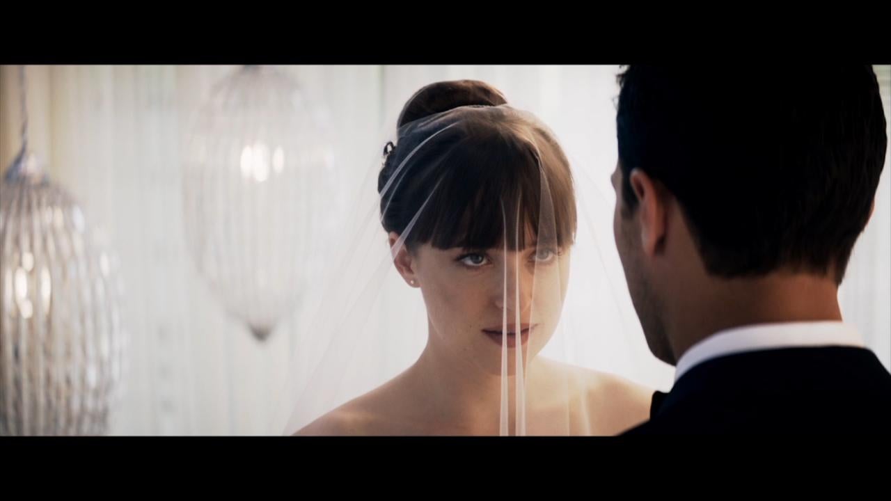 Fifty Shades Freed Ana Becomes Mrs Grey In First Teaser See 3242