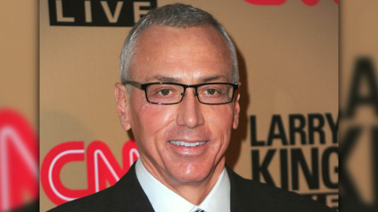 Dr Drew Tired Of Blame For Celeb Rehab Deaths Entertainment Tonight   640 Drew Pinsky Aerodriguez 107643843 