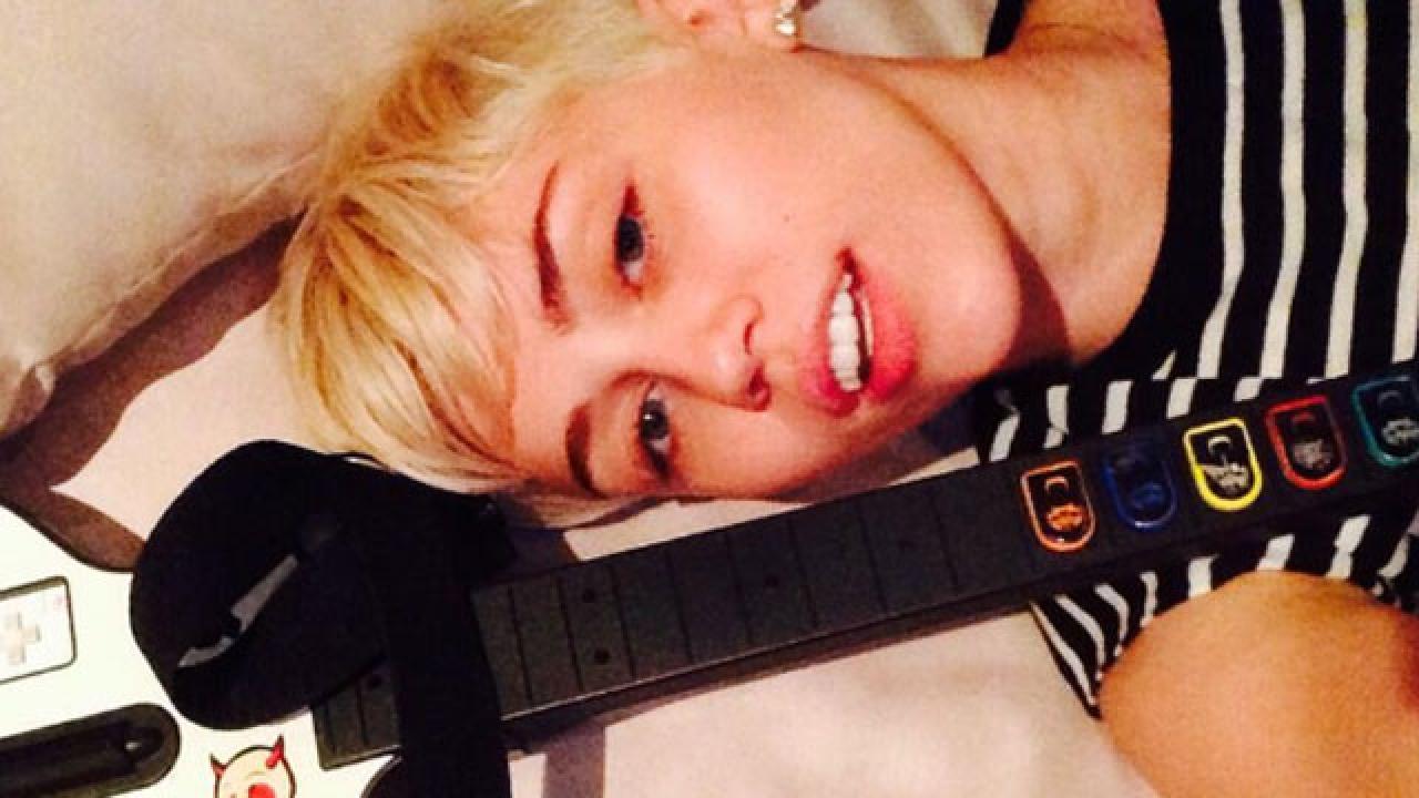 Miley Cyrus Sick Again Postpones More Concerts Entertainment Tonight