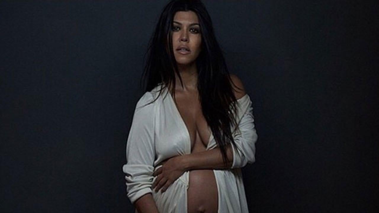 Kourtney Kardashian Nude and Pregnant for 'DuJour' Magazine | Entertainment  Tonight
