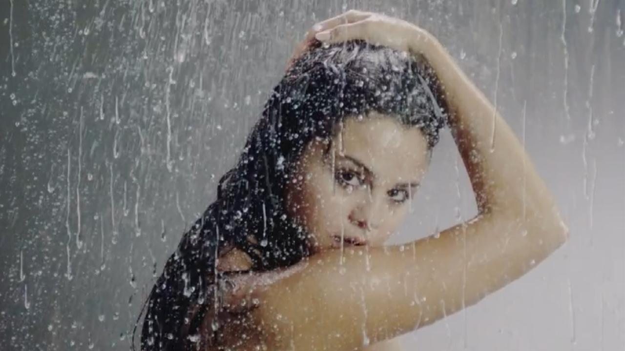 Selena Gomez Takes One Sexy Shower In Sultry Good For You Video Entertainment Tonight