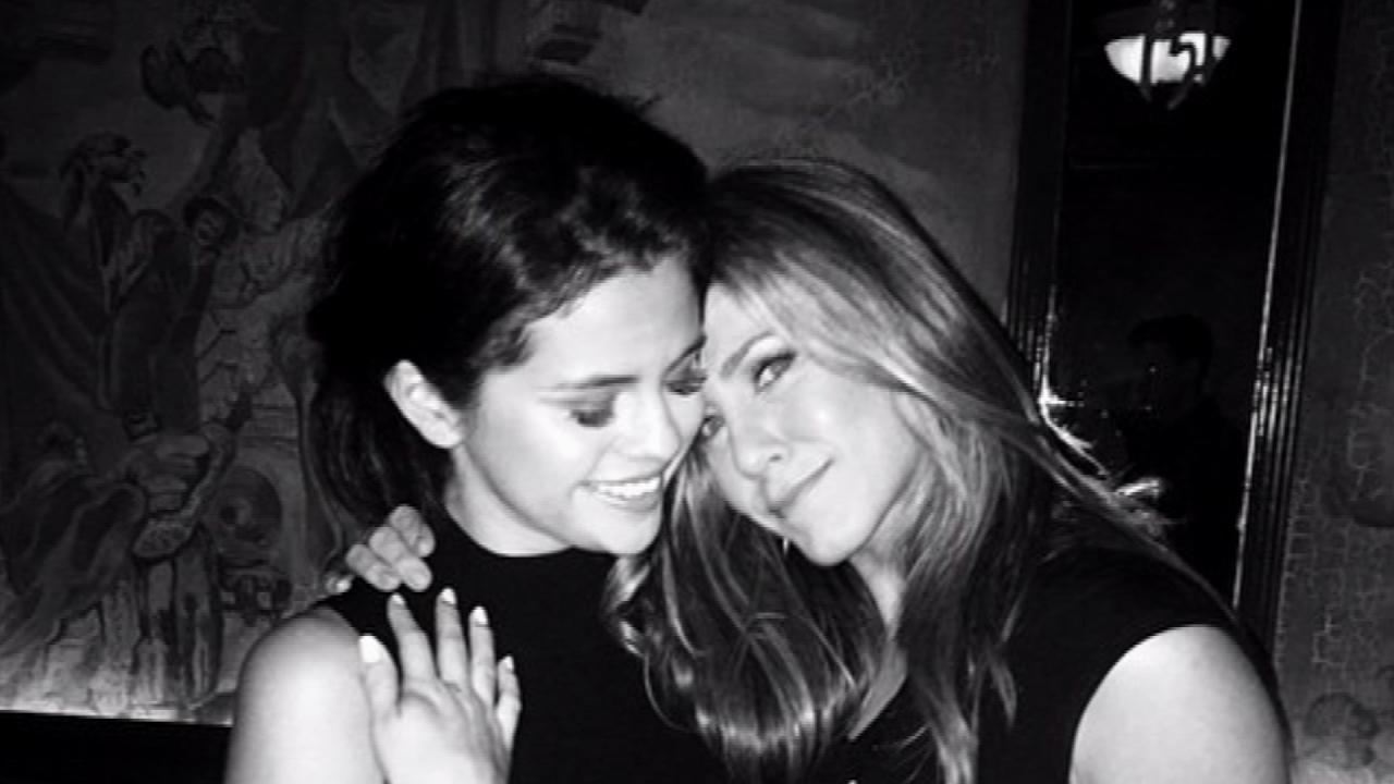 Selena Gomez Talks Friendship With Jennifer Aniston: 'She Gives Me ...