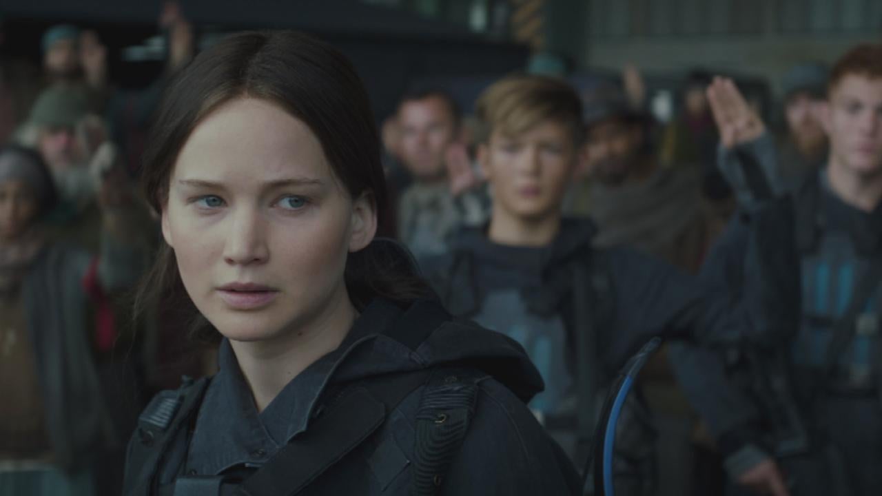 'The Hunger Games: Mockingjay -- Part 2' Trailer Is Epic as Jennifer ...