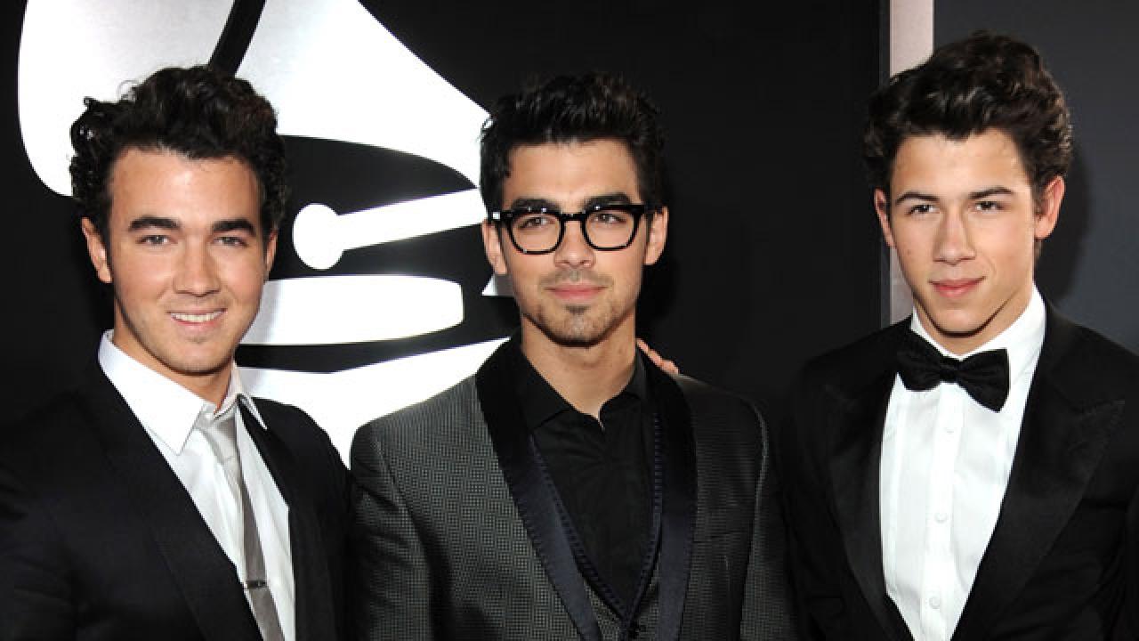 Joe Jonas Is Optimistic About a Jonas Brothers Reunion: 'It Could ...