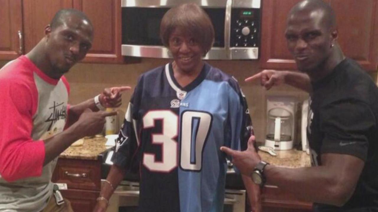 mccourty twins mom jersey