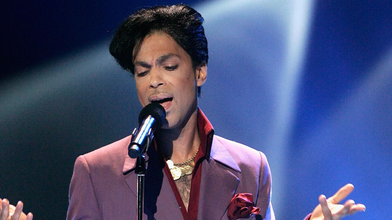 Prince Memorial Being Held at Late Singer's Paisley Park Estate on ...