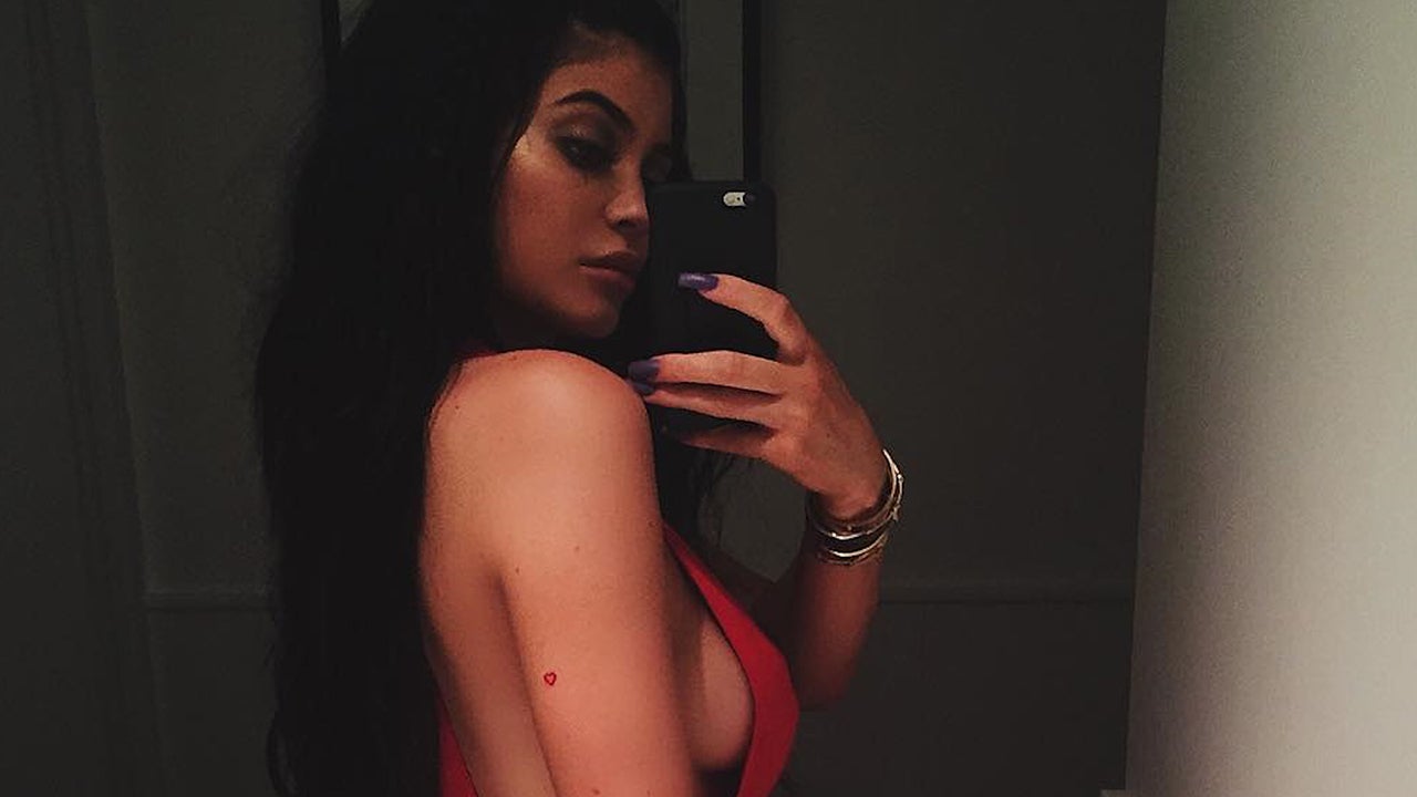 1280px x 720px - Kylie Jenner Reacts to Vulgar Twitter Hack, Says Fans Will 'Never See' a Sex  Tape From Her | Entertainment Tonight