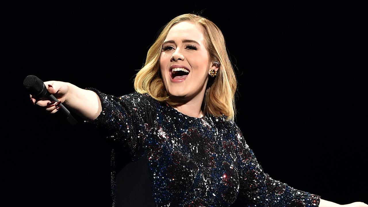 Adele Shocked by Fan's Amazing Voice at StarStudded Los Angeles Show