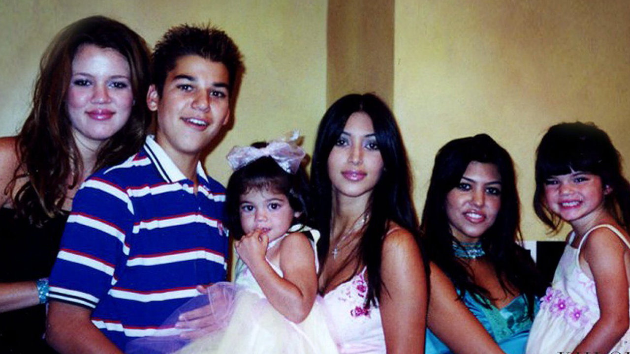 Kim, Khloe And Kourtney Kardashian Share Sentimental Throwback Pics For ...