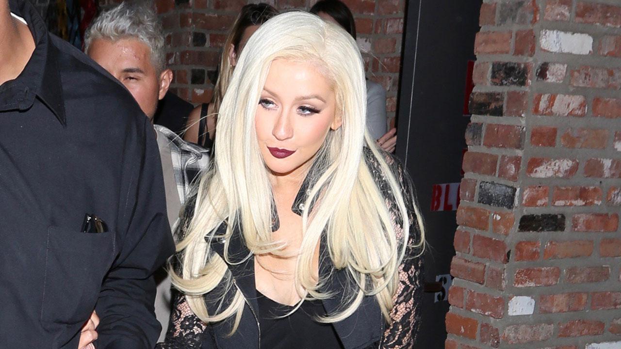 Christina Aguilera Sexes It Up In Form Fitting Dress For Rare Night Out Entertainment Tonight 