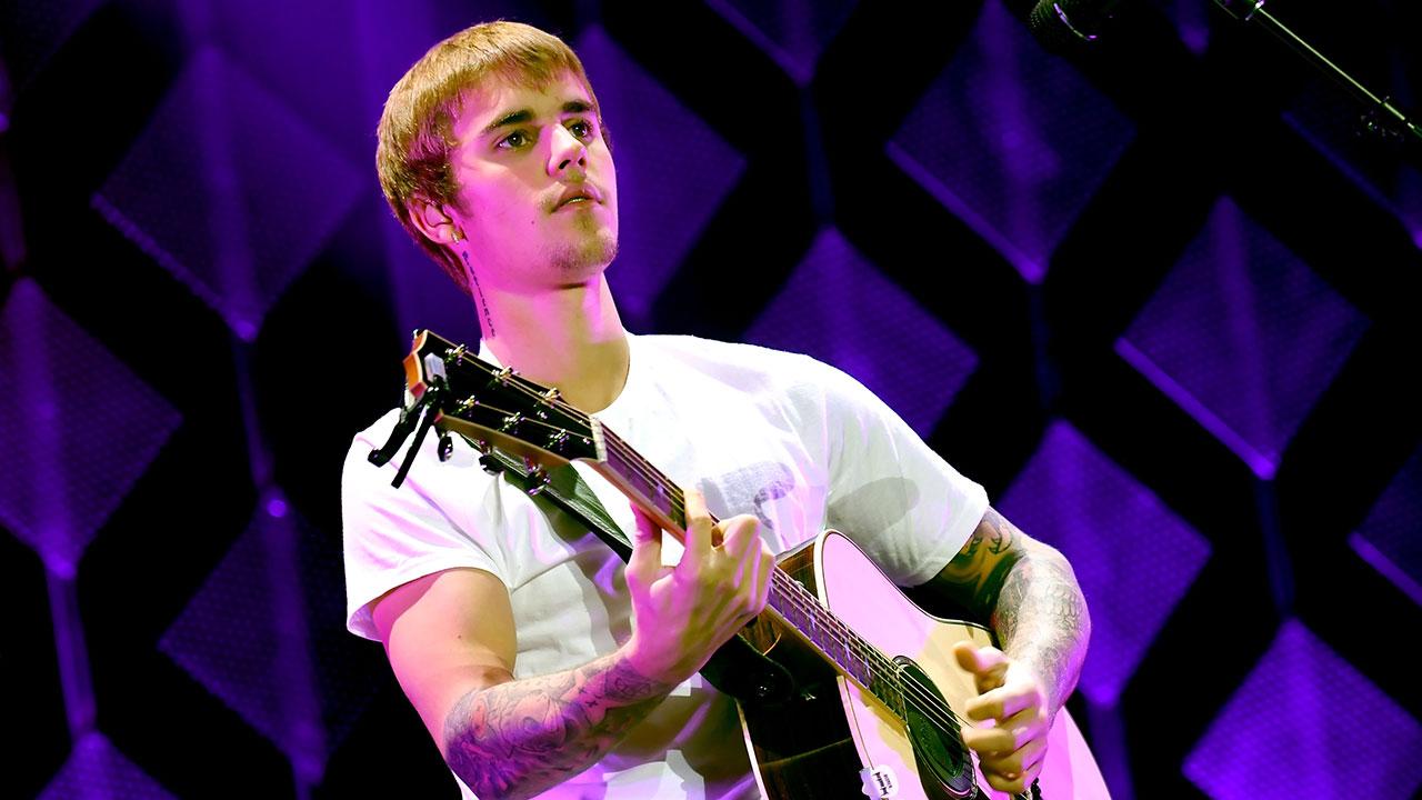 Justin Bieber Teases New Music In Recording Studio Pics | Entertainment ...