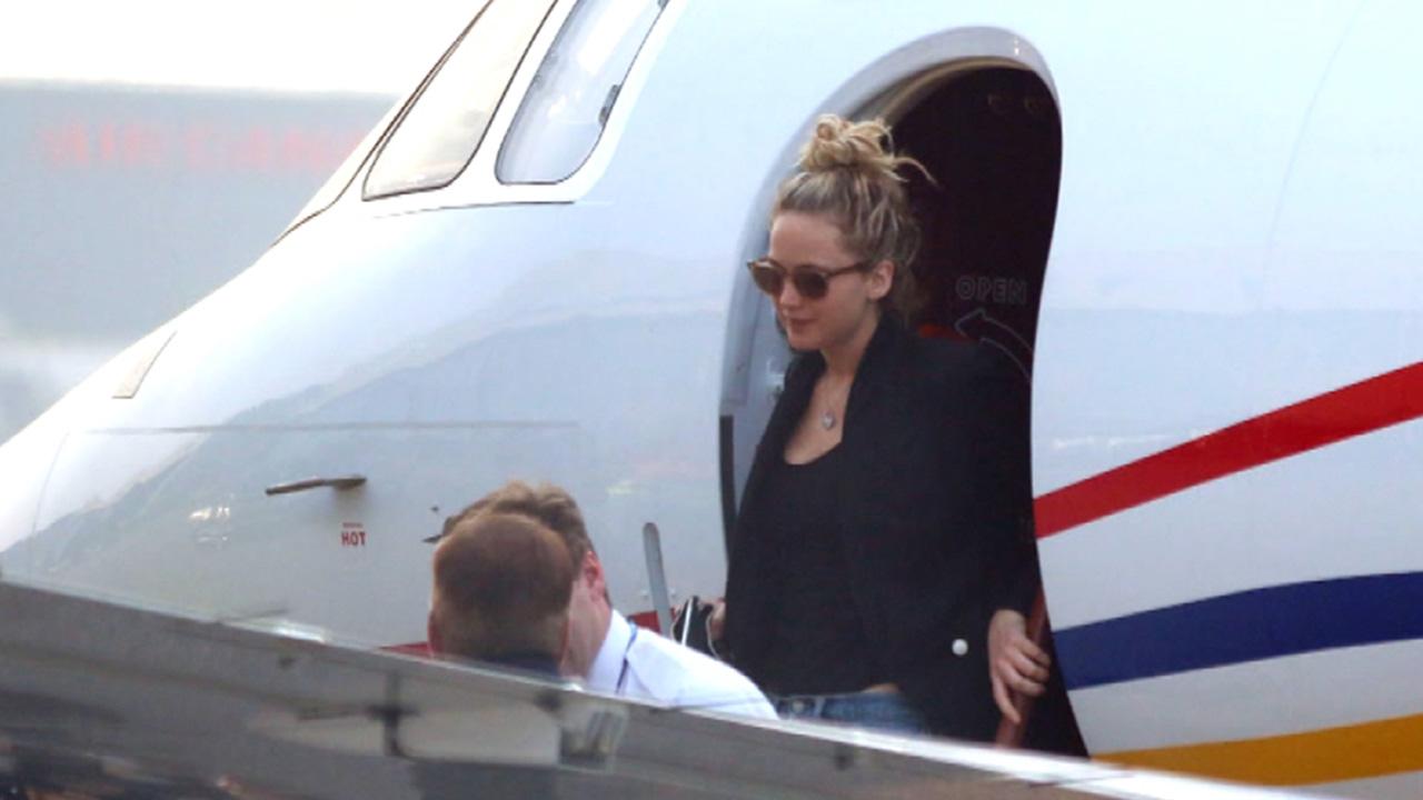 Jennifer Lawrence Emergency Landing