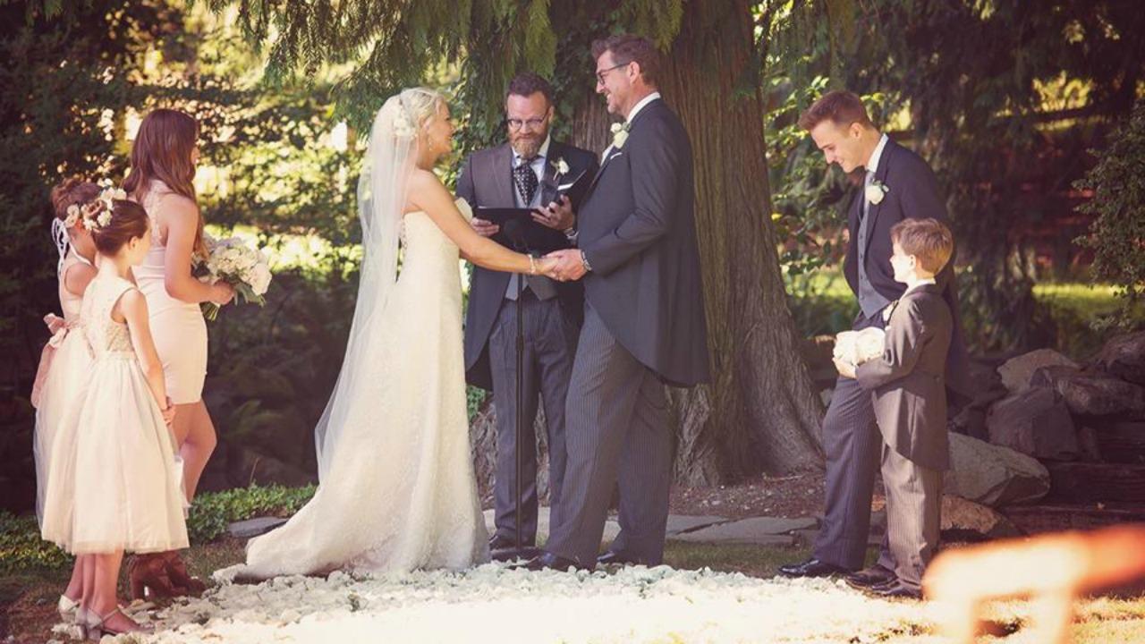  Melrose Place Star Josie Bissett Ties the Knot in 