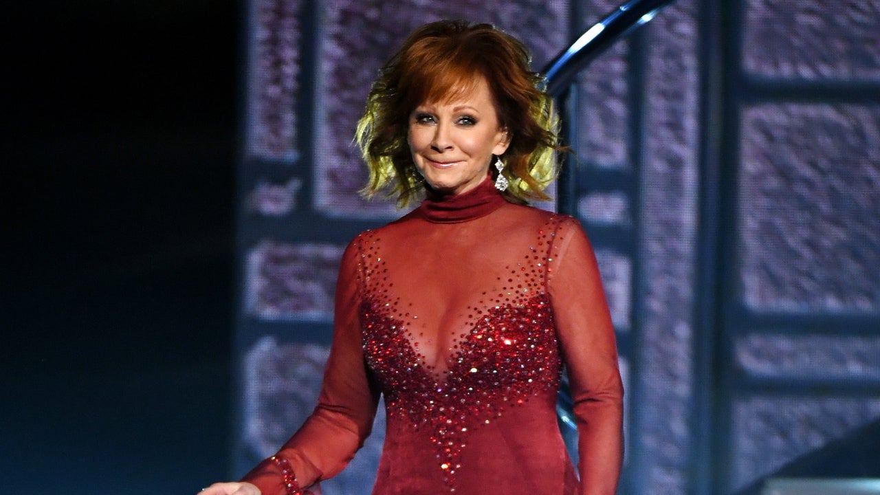 Reba McEntire on Wearing the Same Dress From 1993 Duet of 'Does He Love