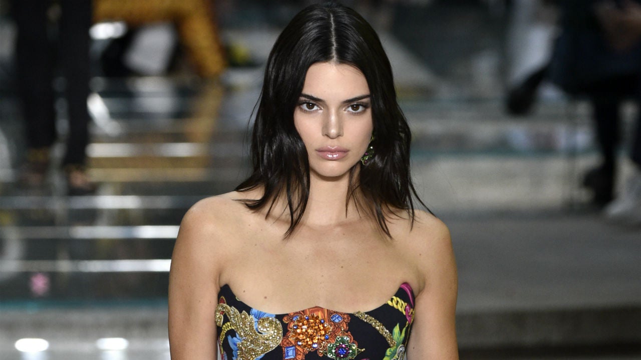 Kendall Jenner Posts Topless Selfies While Drinking Wine: Pics ...