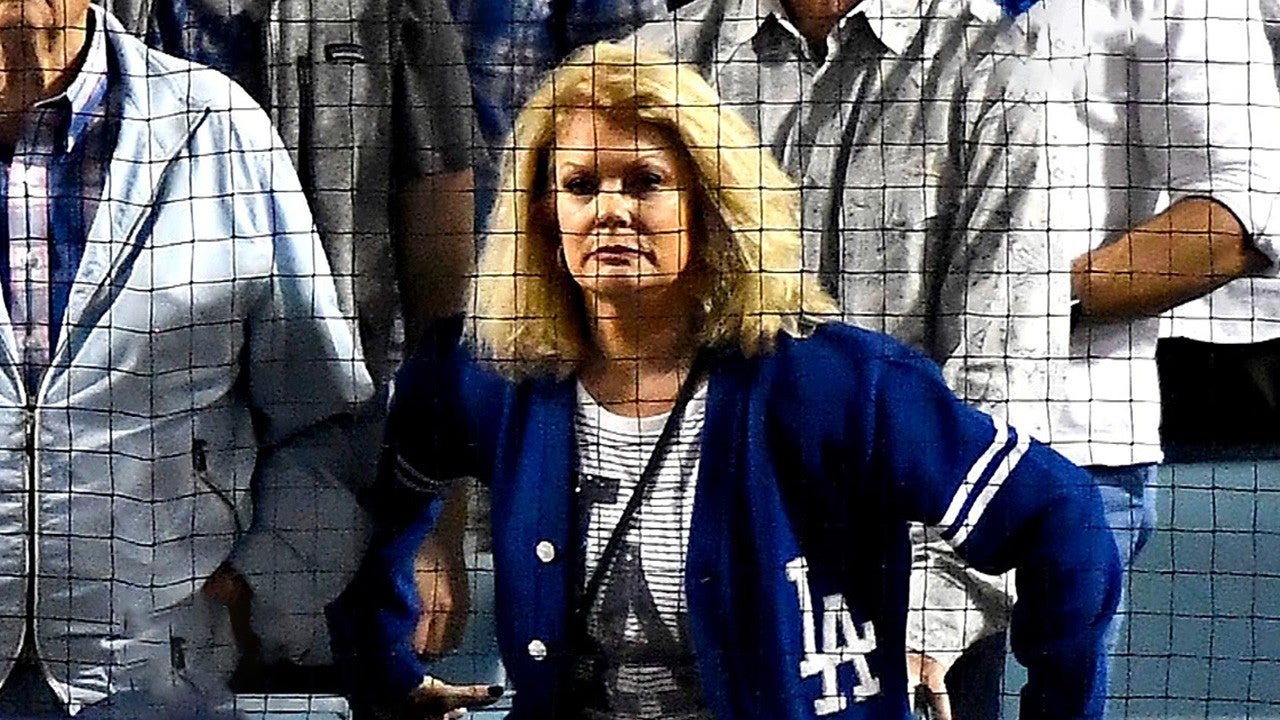 ET's Mary Hart Shares the Plan Behind Her Viral Dodgers World Series