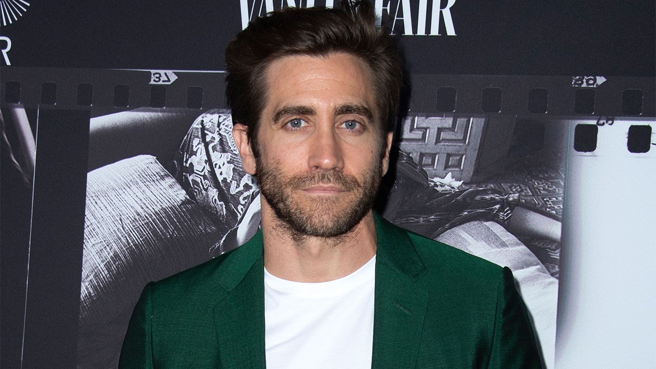 Does Jake Gyllenhaal Smell