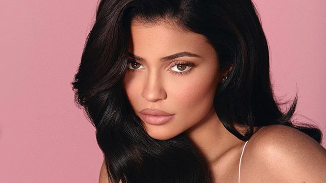 Kylie Jenner Faces Backlash Again After Fans Criticize The Way She ...