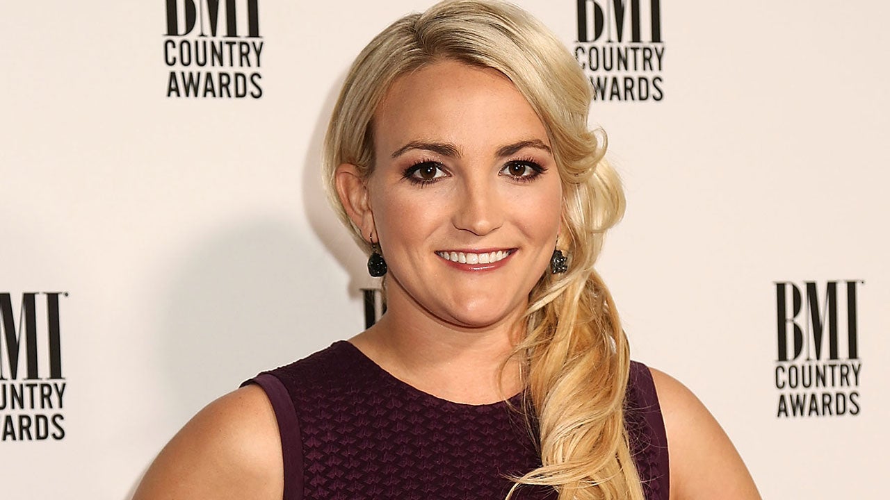 Jamie Lynn Spears Shows Off Her New Brunette 'Do for 