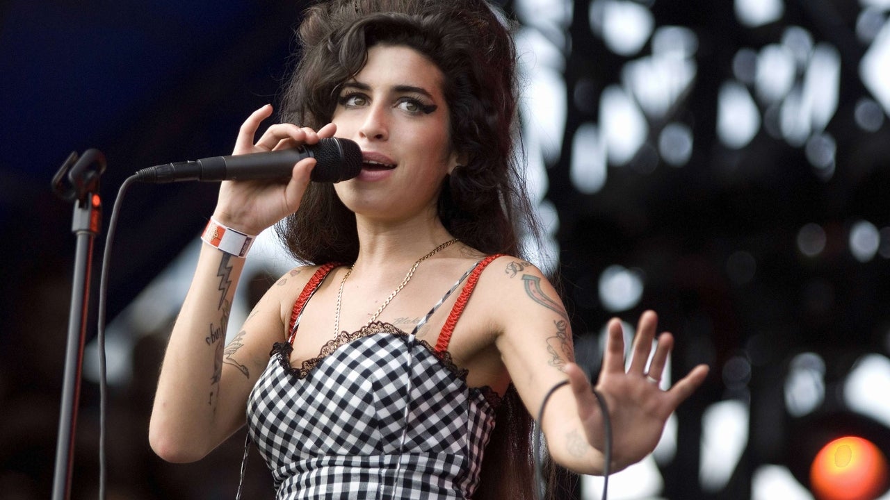 Amy Winehouse Life In Photos | Entertainment Tonight