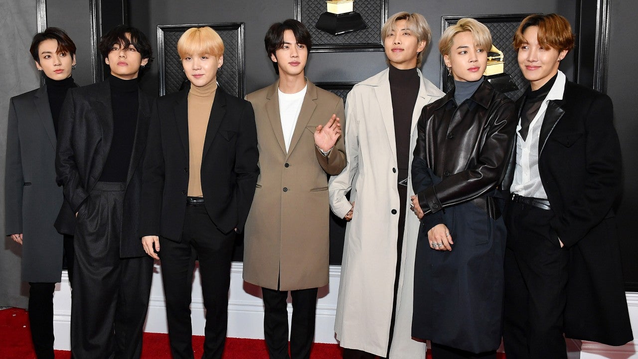 GRAMMYs 2020: BTS Arrives on the Red Carpet | Entertainment Tonight