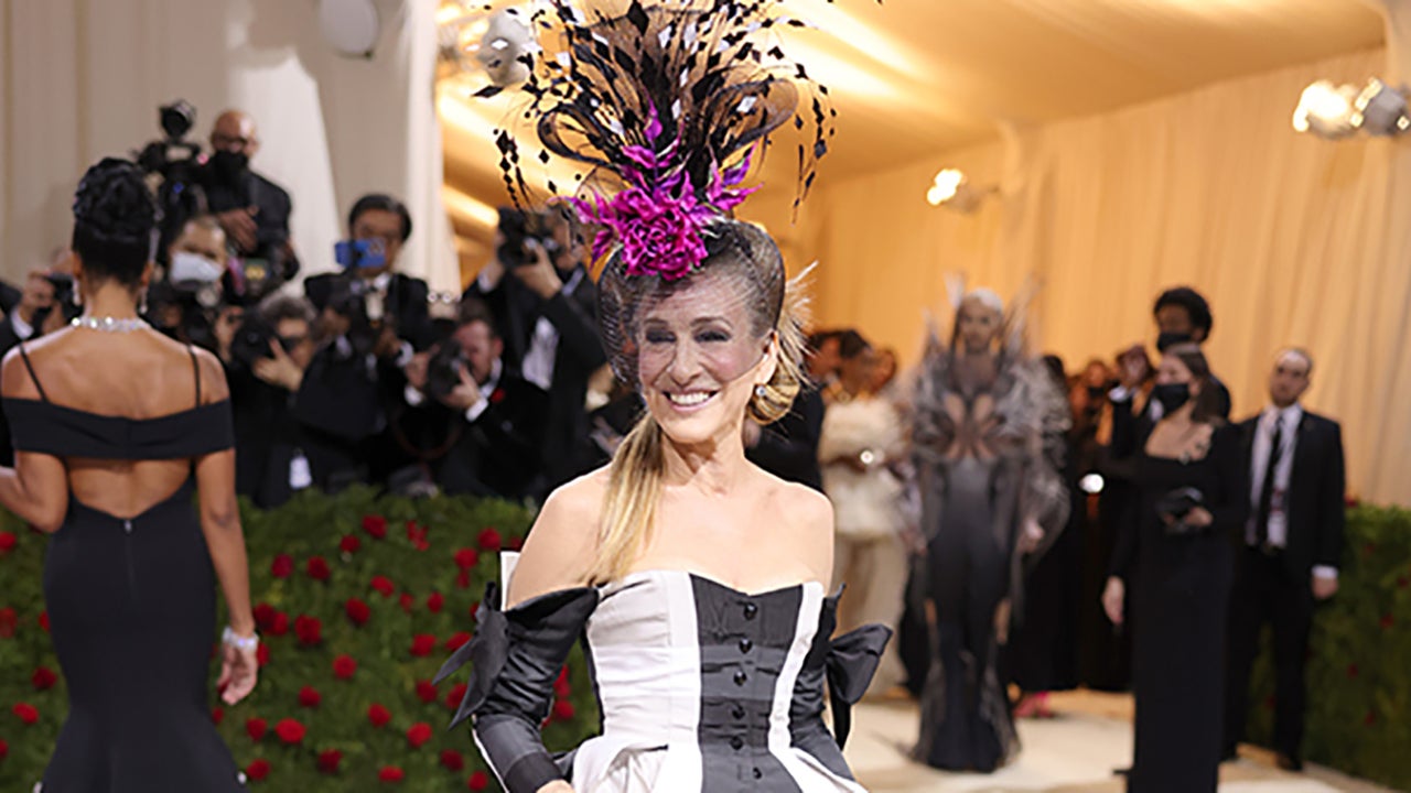 Sarah Jessica Parker Is the Queen of the 2022 Met Gala -- See Her Style ...