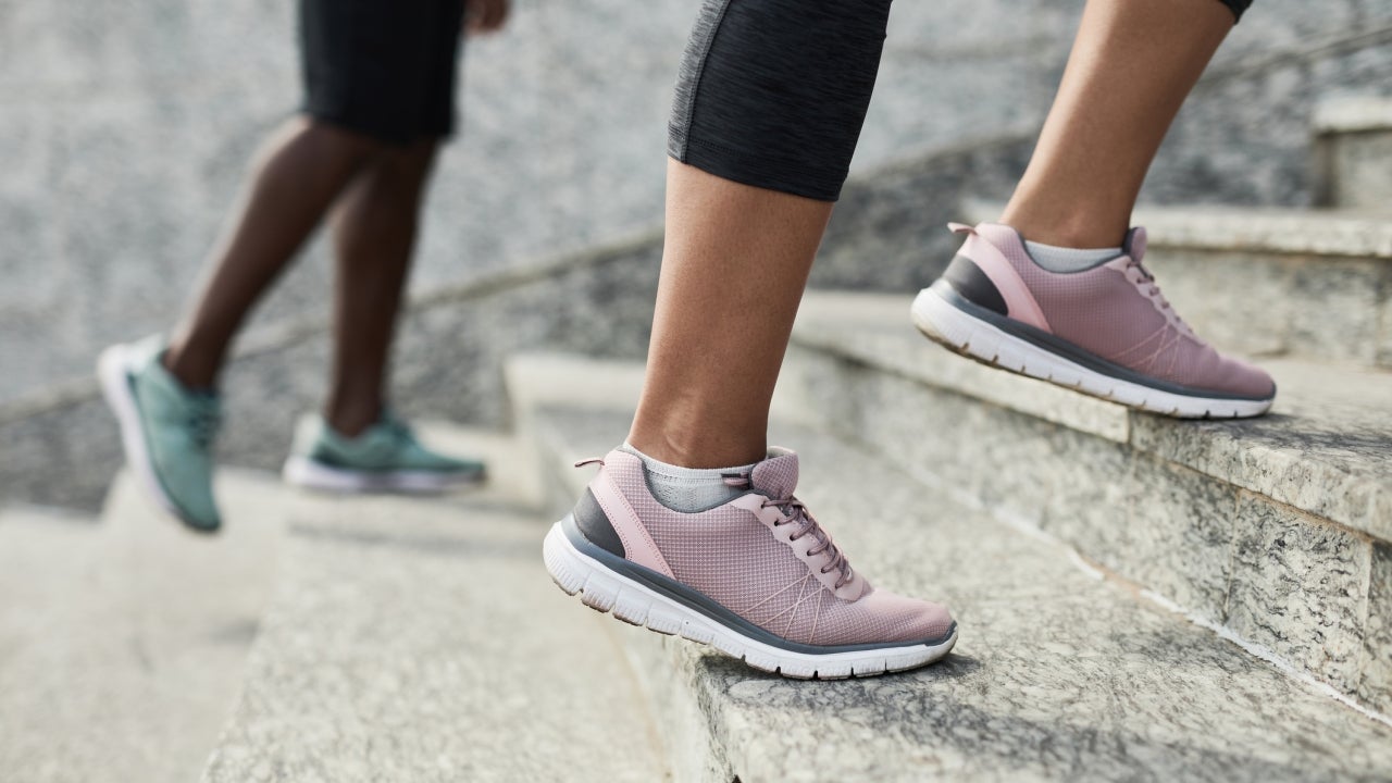 nike walking shoes for ladies