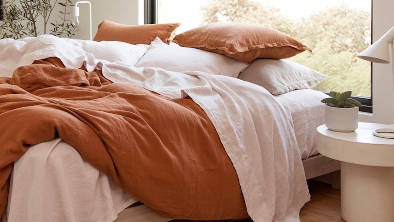 Best Linen Bedding: 15 Eco-friendly Bedding Sets | lacienciadelcafe.com.ar