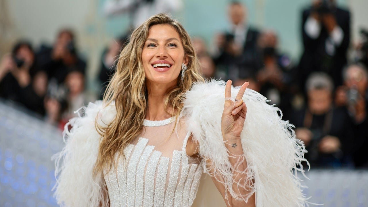 Gisele Bündchen Attends The 2023 Met Gala Solo For The First Time Since ...