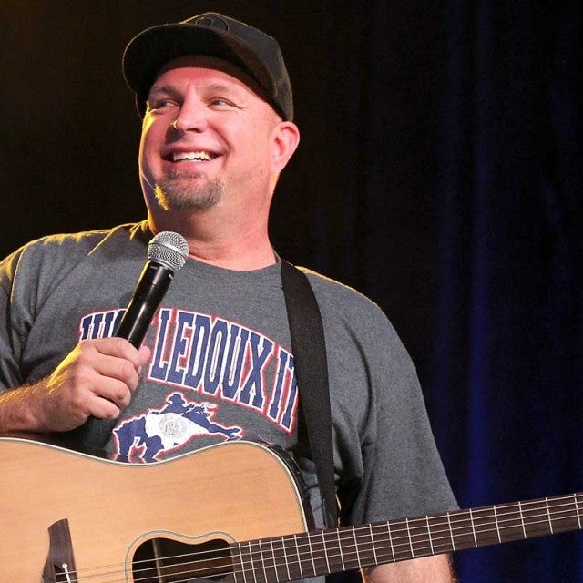 Garth Brooks - Exclusive Interviews, Pictures & More | Entertainment ...