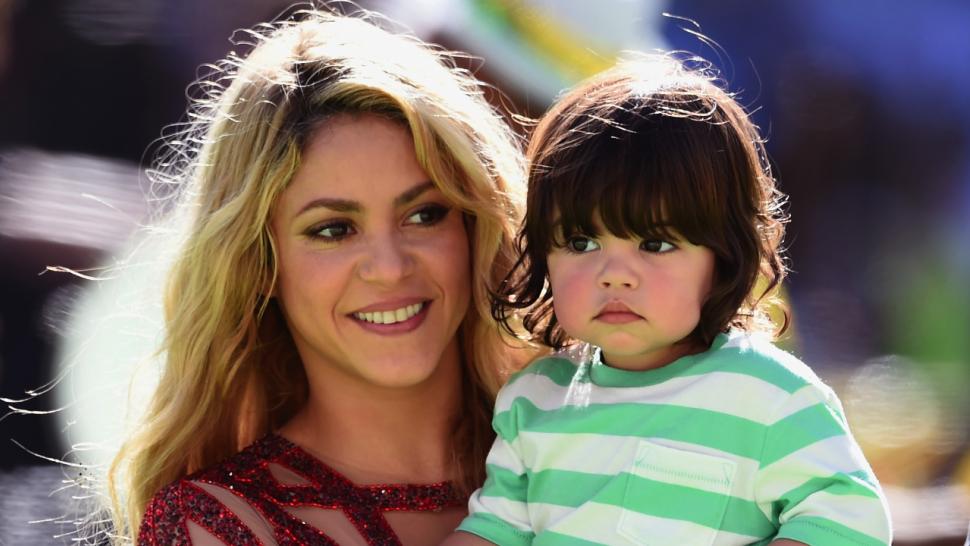 Shakira Teaches Her Son to Read and It's Adorable | Entertainment Tonight