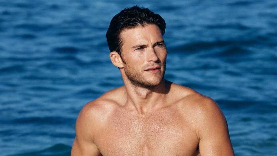 Scott Eastwood Shows Off His Ripped Abs at Beach Shoot - See the Hot ...