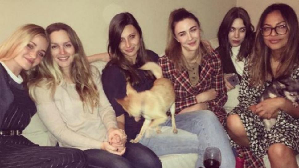 Leighton Meester Enjoys Girls Night With Bffs In First Photo Since Having Her Baby Entertainment Tonight