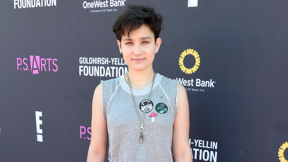 Scream Star Bex Taylor Klaus Comes Out As Gay Yes The