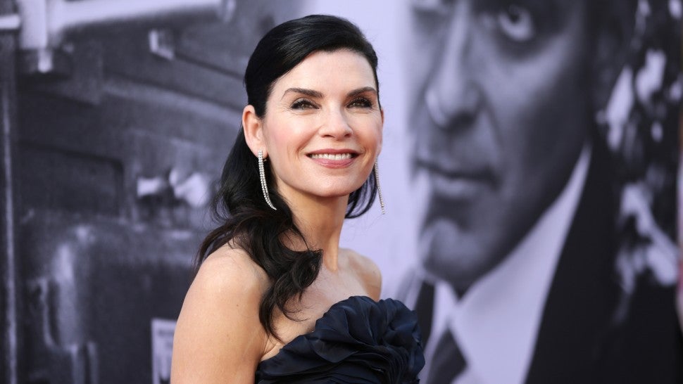 Next photo of Julianna Margulies