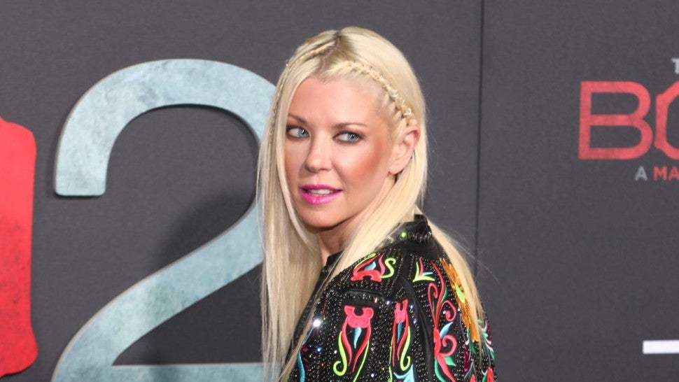 Tara Reid Says She Wasn T Booted Off Plane But Rather Deboarded Over The Treatment Of Her Dog Entertainment Tonight