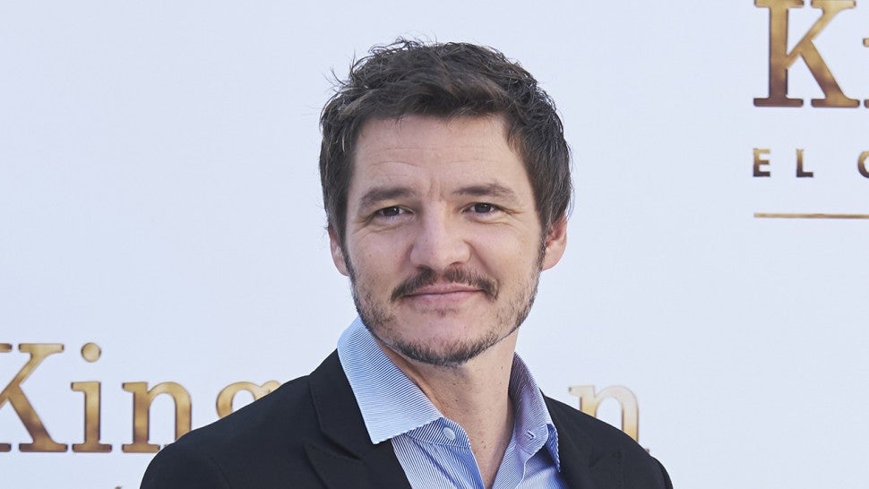 Pedro Pascal mandalorian