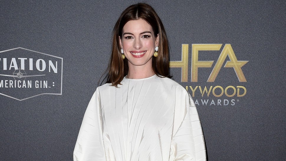 Anne Hathaway Debuts Bright Red Hair See Her New Look
