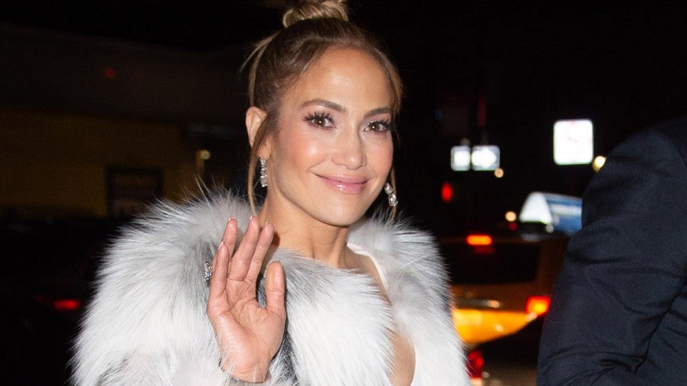 Jennifer Lopez Flashes Abs on Day 4 of Her No Sugar, No ...